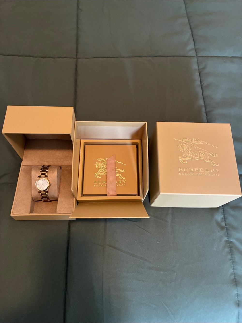 Burberry Brown Box with Gold Equestrian Logo - Picture 4 of 6